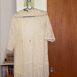 White laced wrap
